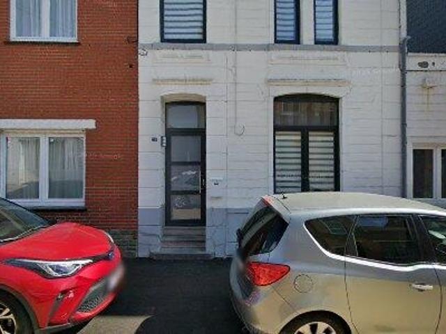 75 m2 apartment for rent in Courcelles