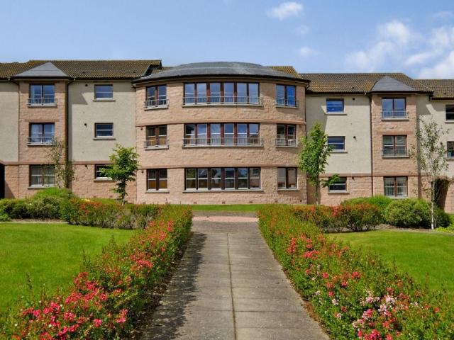 75 Mcintosh Crescent, Dyce, Aberdeen AB21, 2 bed flat to rent, £1,045 pcm | PrimeLocation
