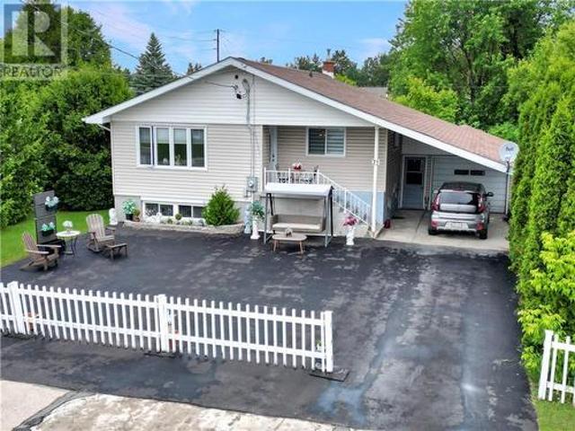 75 Main Street East, Chelmsford, ON, P0M 1L0 house for sale | Listing ID 2128 | Royal LePage
