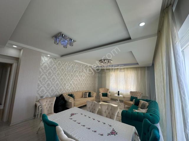 75 Metre Yolda Full Eşyalı 4+1 Kiralık Daire