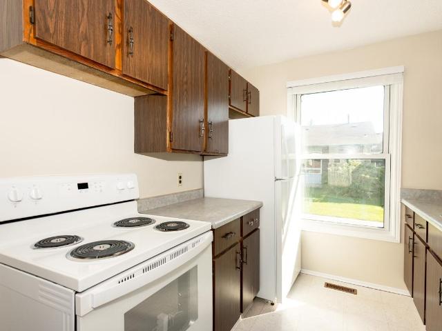 75 Oak Park Walk Three Bedroom Townhouse Type A Townhome for Rent
