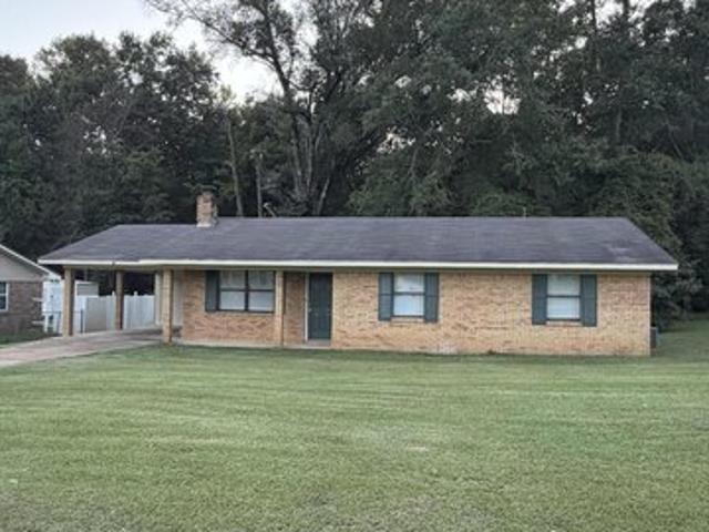 75 Southridge Dr, Louisville, MS 39339