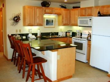 75 Snowflake Dr, Unit 717, Breckenridge, CO 80424 | MLS #S1040