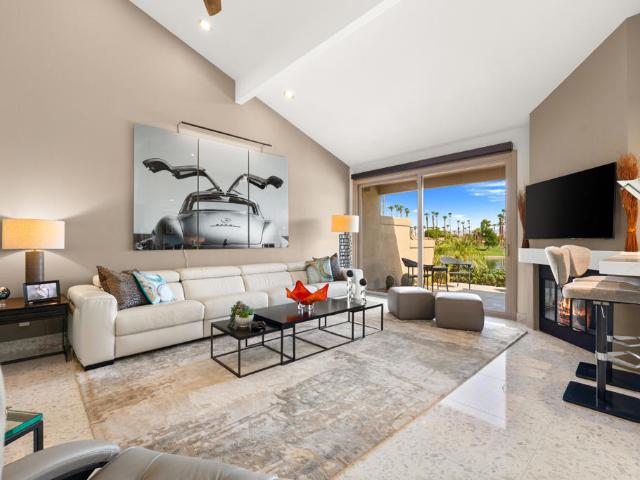 76064 Honeysuckle Drive