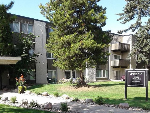 7606 156st 1 Bedroom Apartment for Rent at 7606 156 St Nw, Edmonton, AB T5R 4K6 Patricia Heights