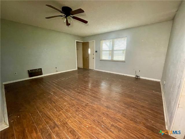 7608 N Hwy 14