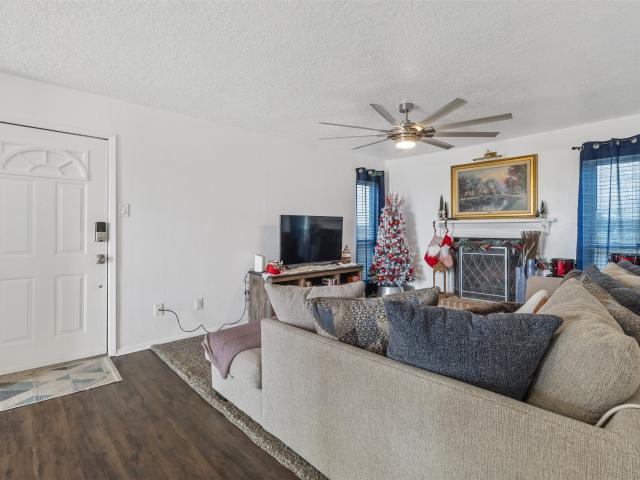7600 Emmett F Lowry Expressway 1102