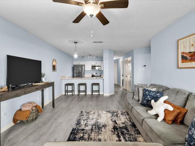 7600 Seawall Boulevard 113