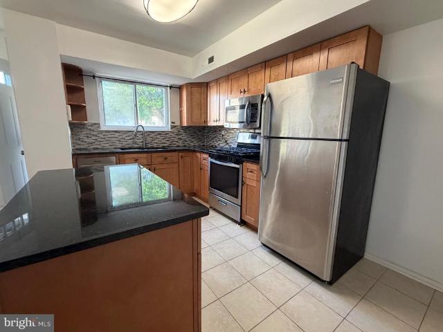 7601 00 Crittenden Street # H1