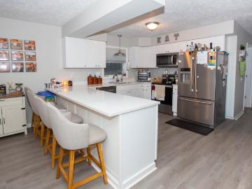 7602 W Mockingbird Court
