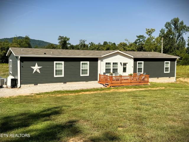 760 Dogwalk Rd