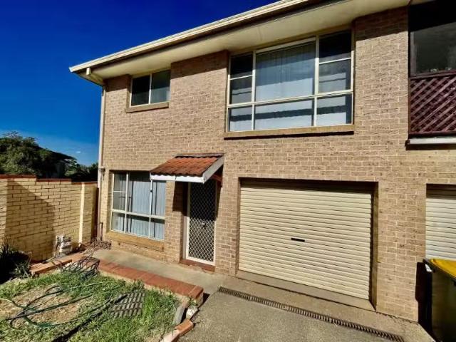 7/60 Patricia Street, BLACKTOWN Townhouse for rent Listed by.