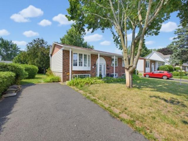 760 Rue André Jobin, Montréal L'Île Bizard/Sainte Geneviève, QC, H9C 1W8 house for sale | Listing ID 20465 | Royal LePage