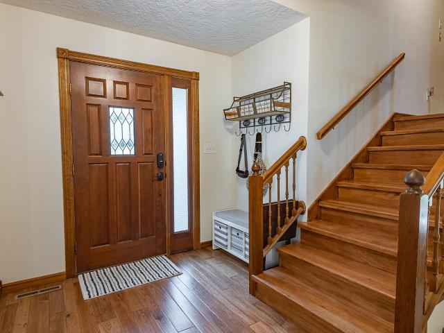 760 W Sherwood Drive