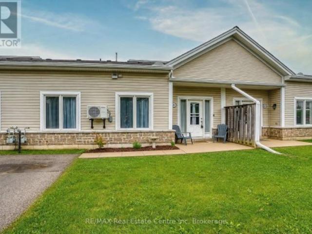 102 760 Woodhill Drive, Centre Wellington Fergus, ON, N1M 3W5 townhouse for sale | Listing ID X13730 | Royal LePage