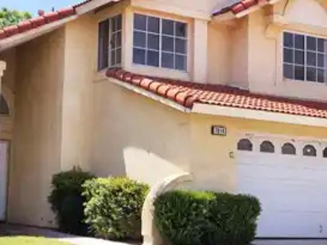 7614 Viola Ct, 3 beds, 3 full baths