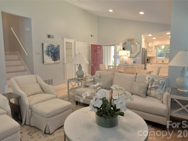 7615 Woods Lane # 59