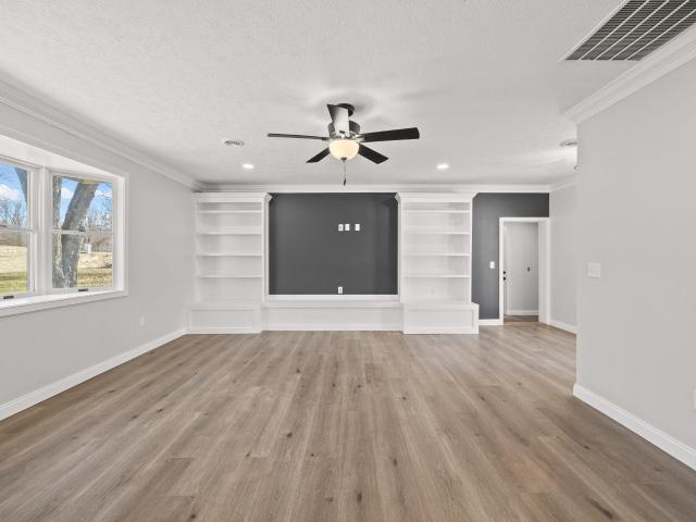 7618 S 350 E. Road