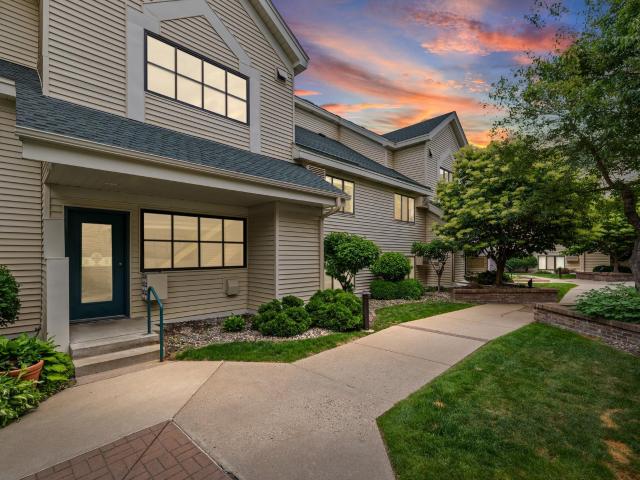7618 York Avenue S # 1218