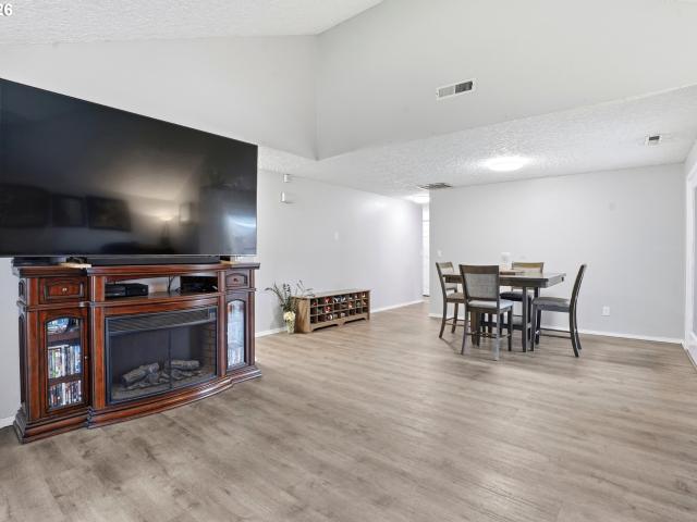 7619 ne 148th ave ne