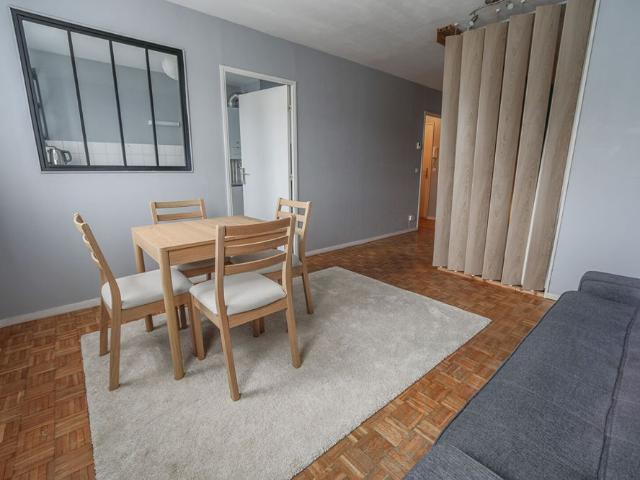 76100, Rouen