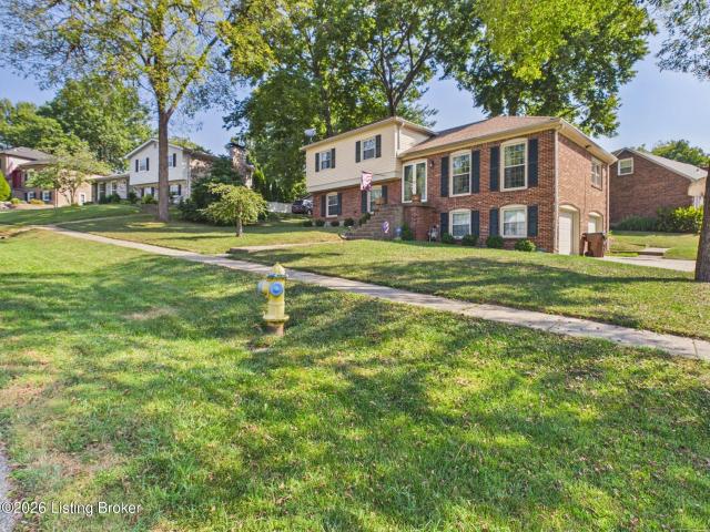 7613 Charron Rd