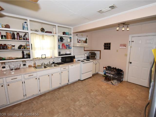 761 E Main Street
