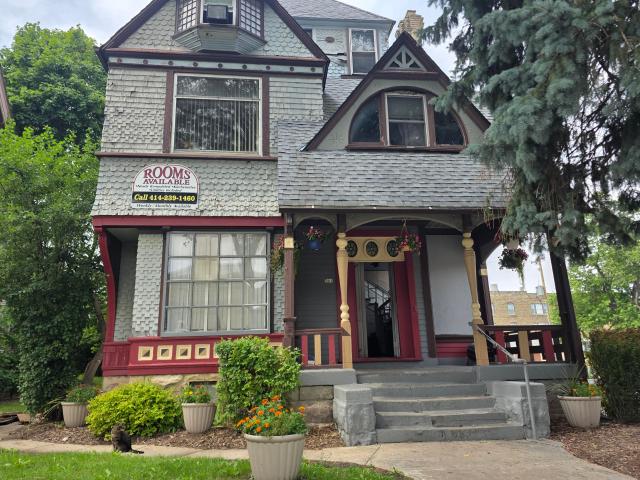 761 N 25th St