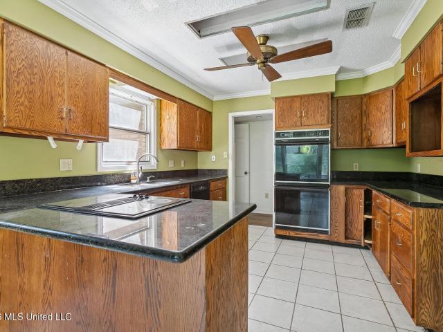 7624 Fairway Drive