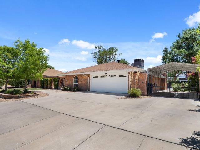 7620 American Heritage Drive NE