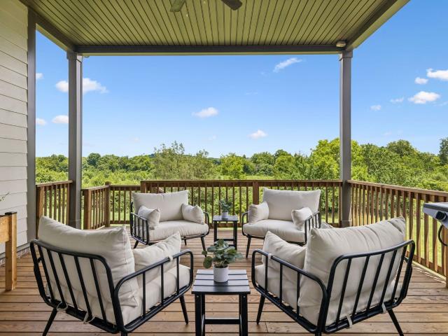 7620 Delancey Dr