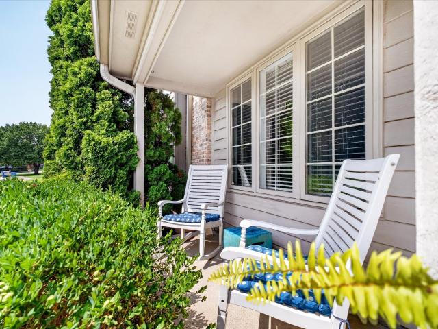 762 Woodview North Drive