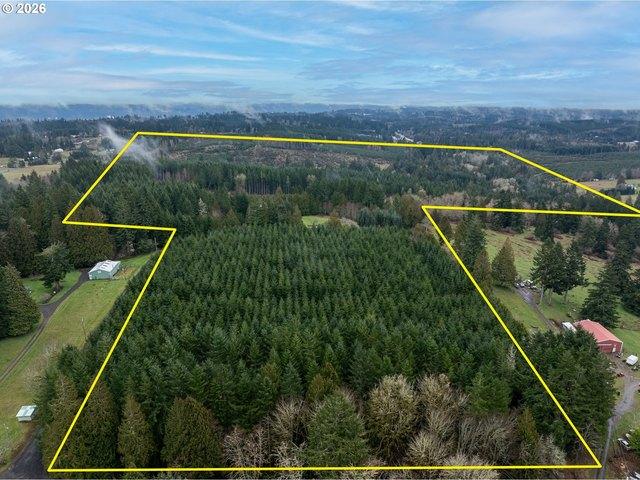 76382 Delena Mayger Rd, Rainier, OR 97048