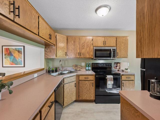 7638 13th Street N