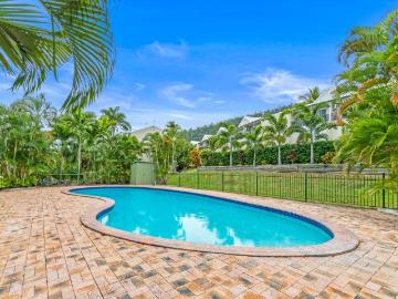 76/3 Eshelby Drive Cannonvale, QLD 4802