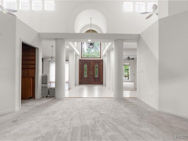7640 W Golf Club St, Crystal River, FL