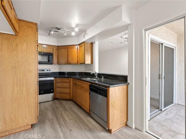 7641 Reseda Boulevard 126