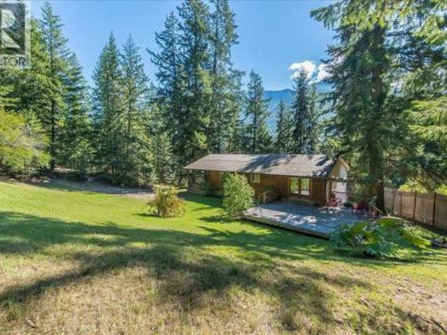 7641 3A Highway, Balfour, BC, V1L 6N1 house for sale | Listing ID 10400 | Royal LePage