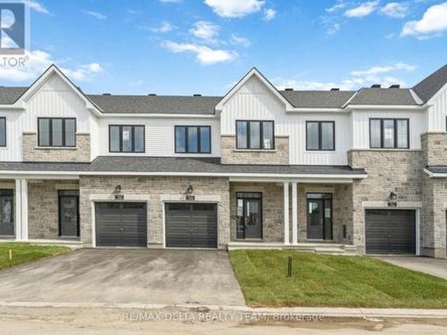 764 Fairline Row, Ottawa, ON, K2V 0V7 house for lease | Listing ID X14116 | Royal LePage