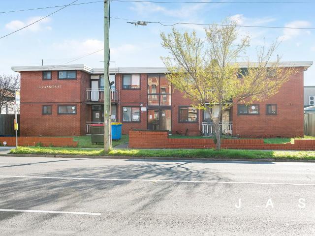 7/64 Francis Street, Yarraville | Jas Stephens