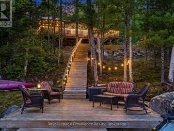 764 Mazinaw Lake Water Access Only, Addington Highlands, ON, K0H 1K0 house for sale | Listing ID X13471 | Royal LePage