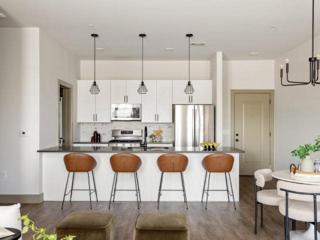 764 Memorial Drive SE 15