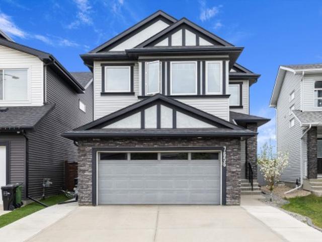 7656 Avenue Nw, Edmonton, AB, T5Z 0L8 house for sale | Listing ID E4505 | Royal LePage