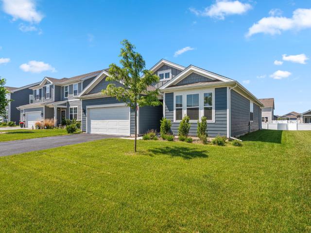 7656 W 105th Place