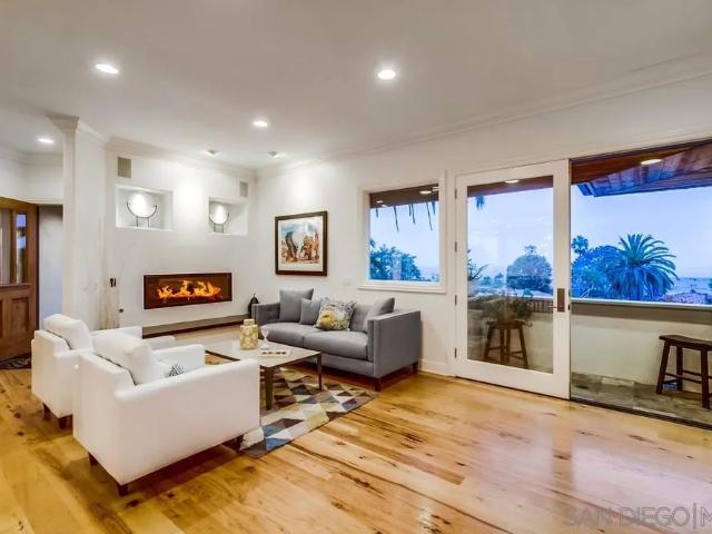7651 Country Club Dr, La Jolla, CA 92037 | MLS #260005