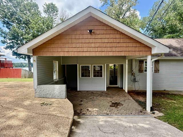 765 Carter Dr