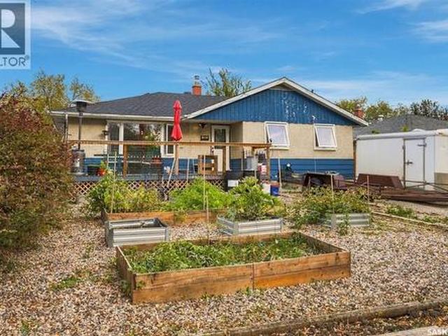 765 Royal Street, Regina, SK, S4T 4Z3 house for sale | Listing ID SK050543 | Royal LePage
