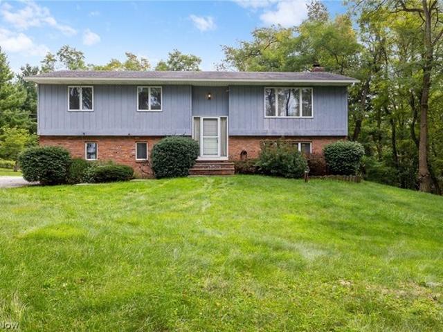 7661 Vandemark Rd, Lodi, OH 44254