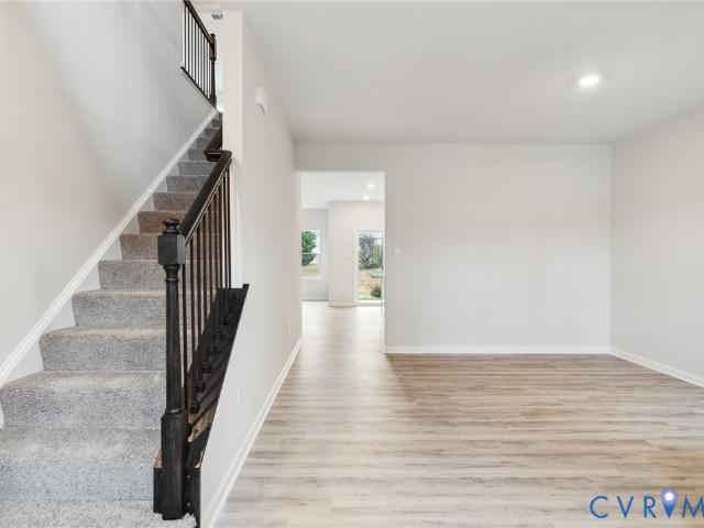 7679 lloyd Terrace
