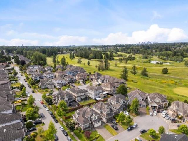 7670 B Street, Surrey, BC, V3S 5P1 house for sale | Listing ID R3171 | Royal LePage